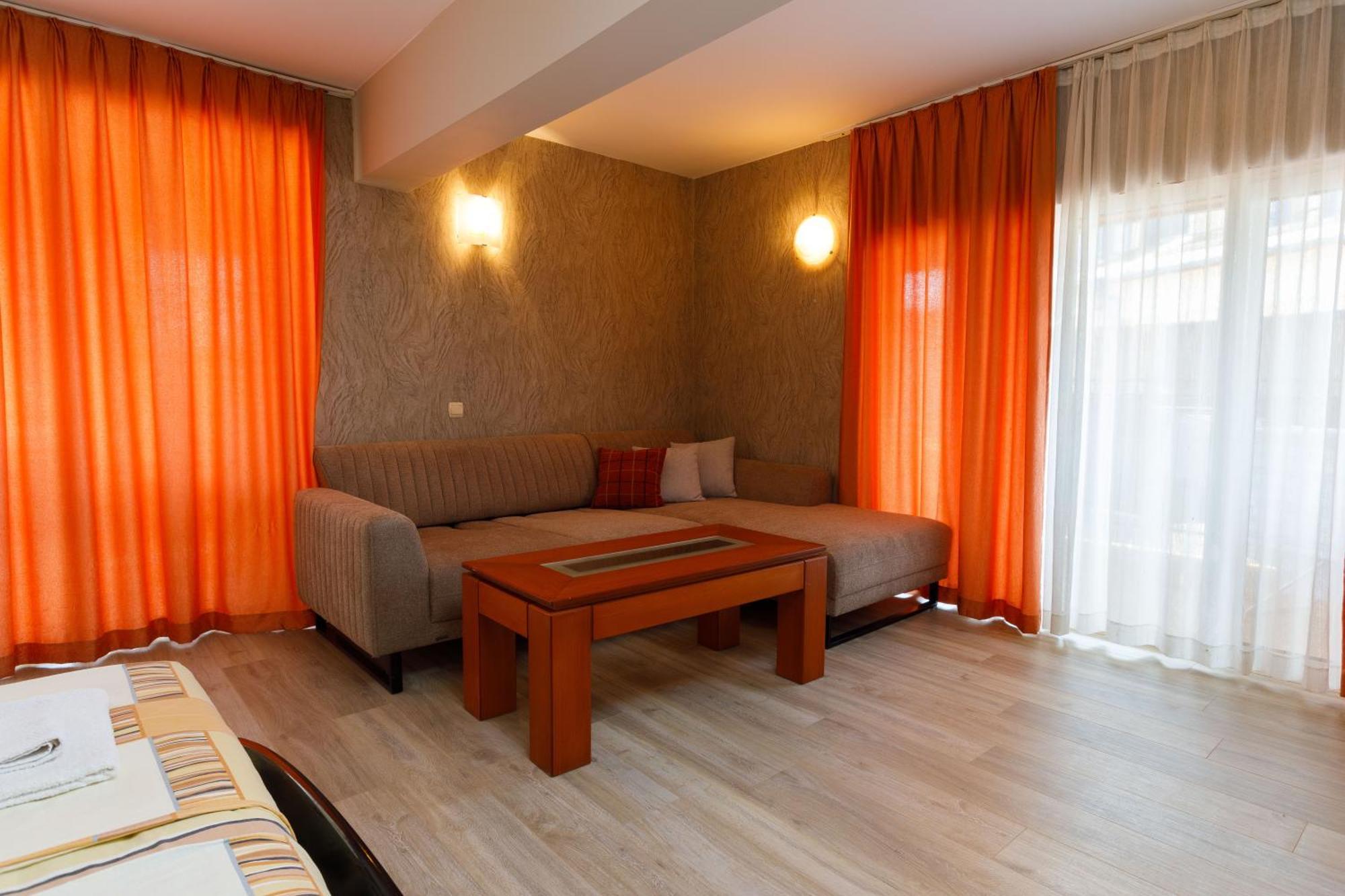 Casa Del Mar Apartments Солнечный берег Экстерьер фото