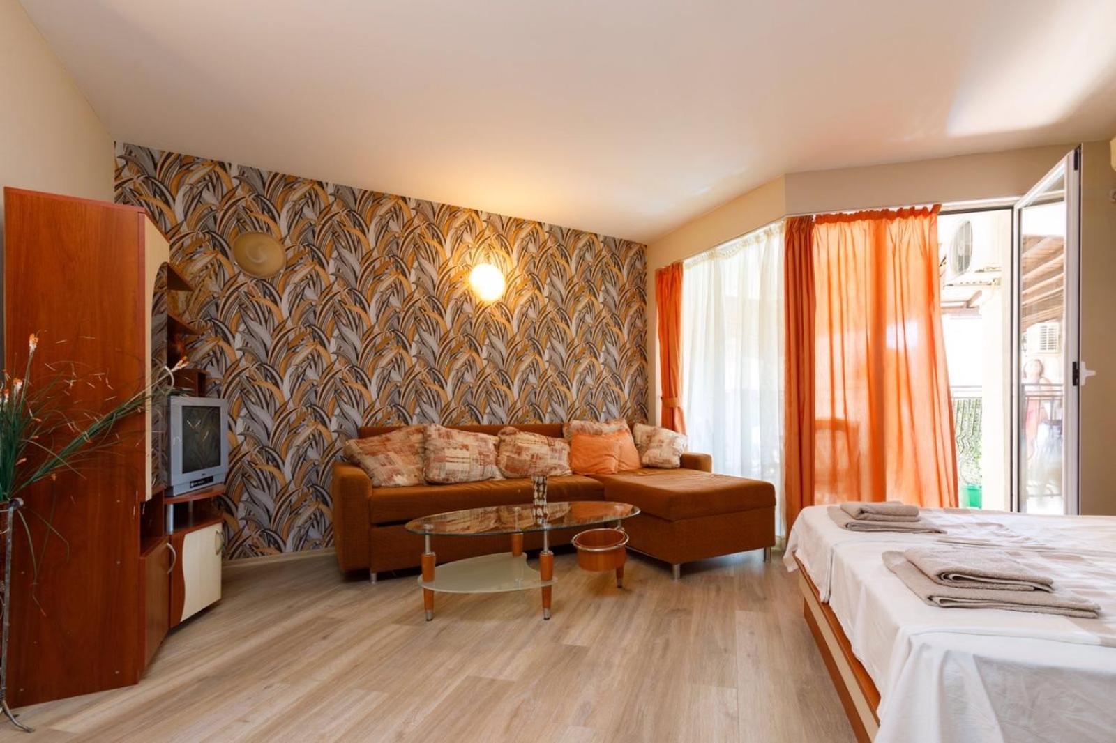 Casa Del Mar Apartments Солнечный берег Экстерьер фото