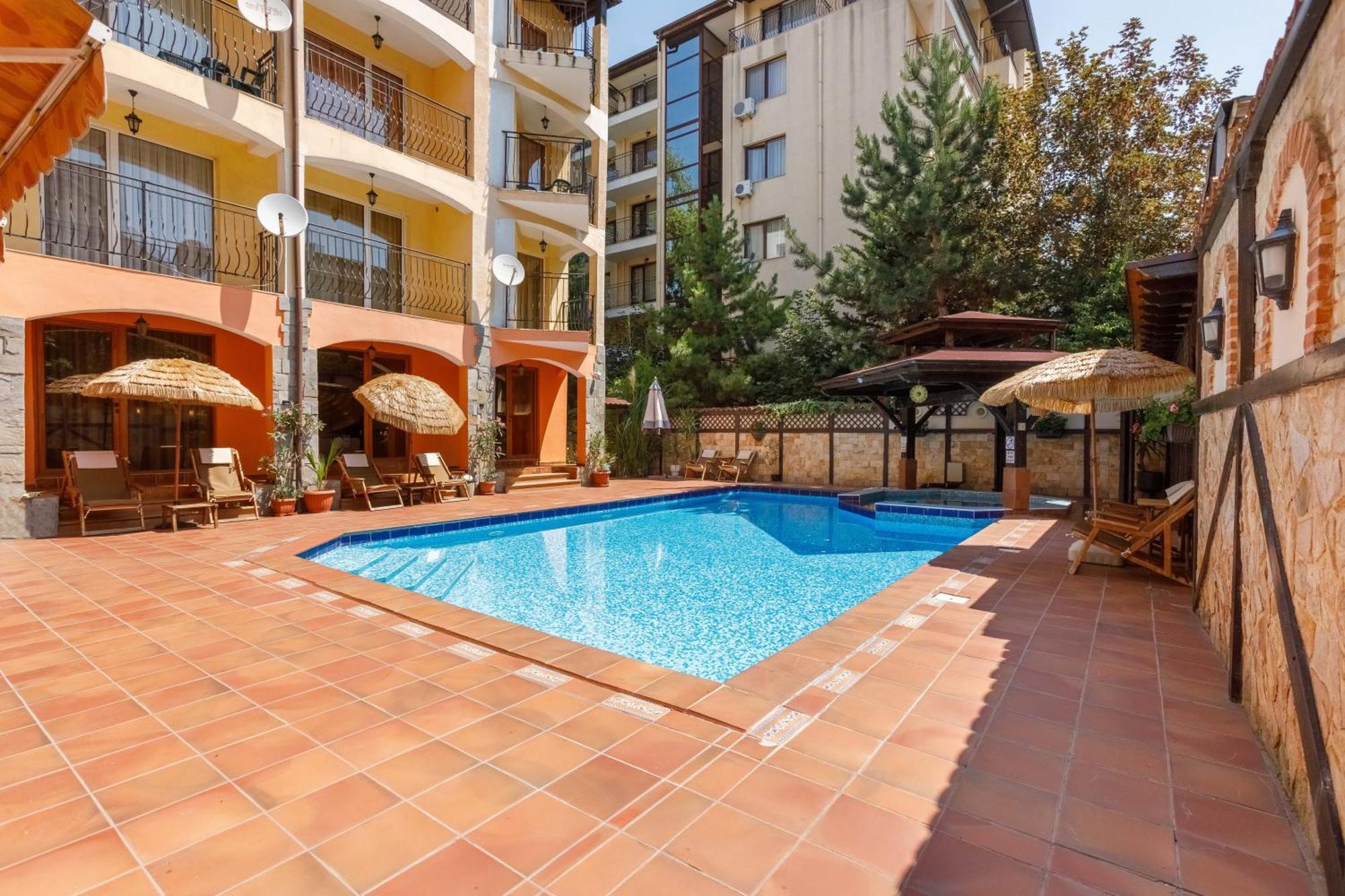 Casa Del Mar Apartments Солнечный берег Экстерьер фото